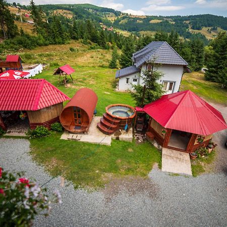 Casa Binu Hotel Arieşeni Buitenkant foto