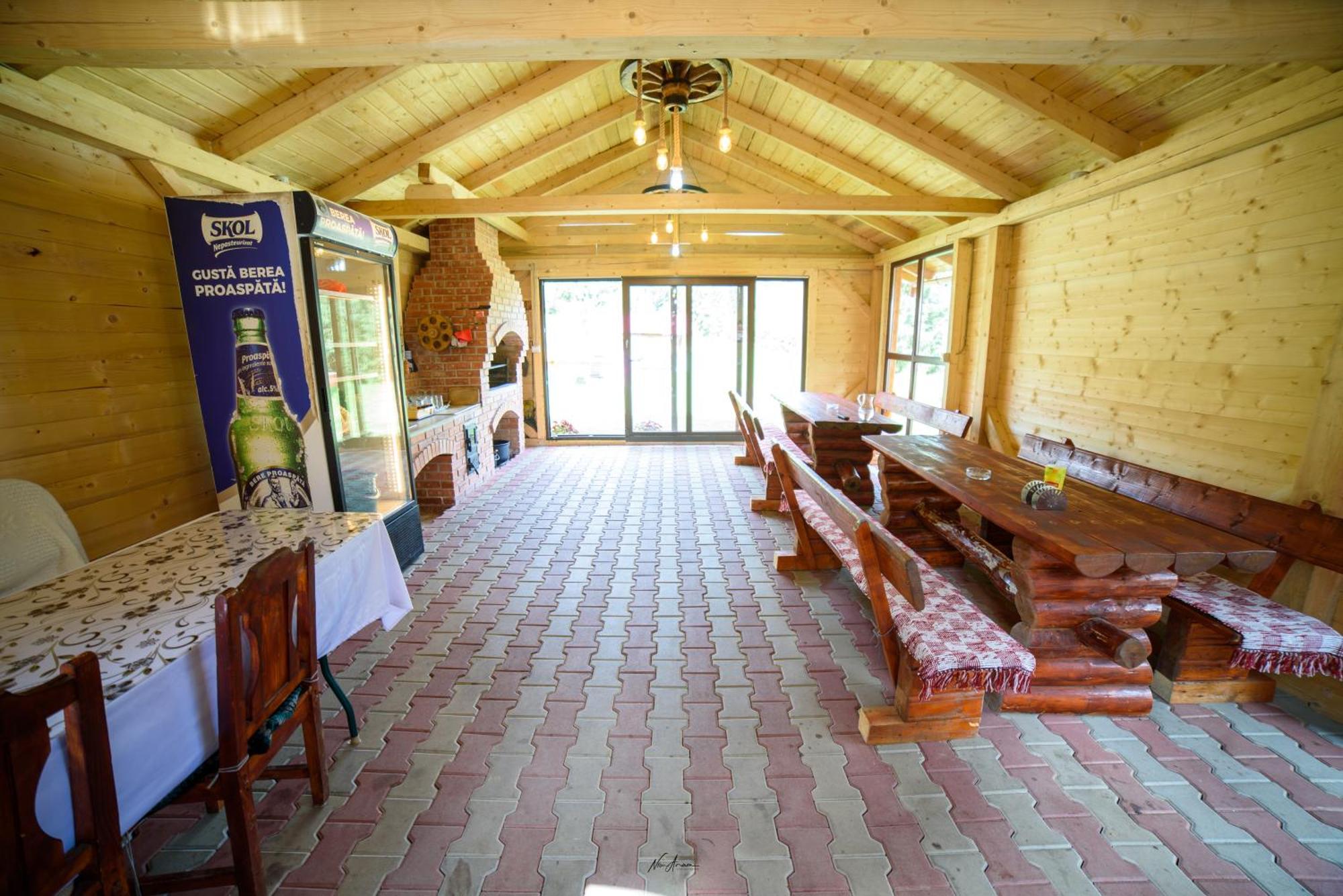 Casa Binu Hotel Arieşeni Buitenkant foto