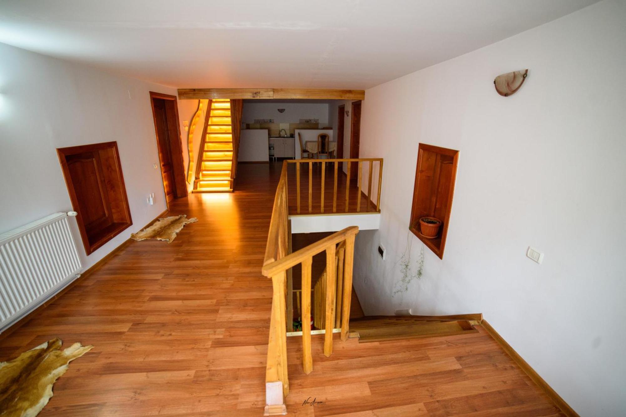 Casa Binu Hotel Arieşeni Buitenkant foto